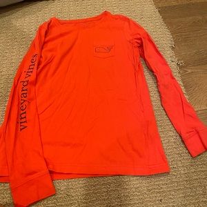 Long sleeve vineyard vines shirt.